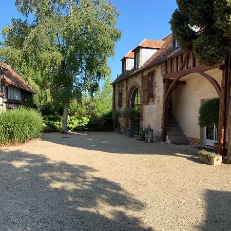 Bed and Breakfast Le Puits D'Angle Thibivillers Exterior foto