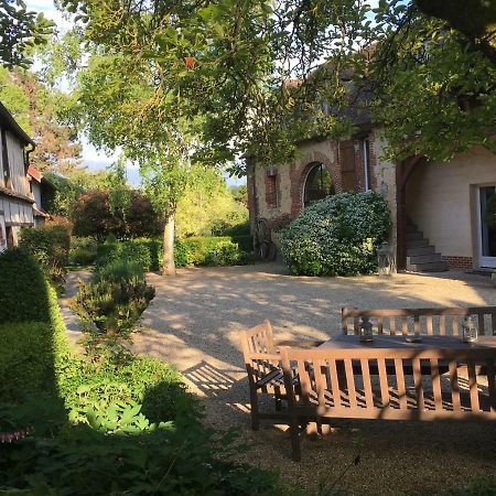 Bed and Breakfast Le Puits D'Angle Thibivillers Exterior foto
