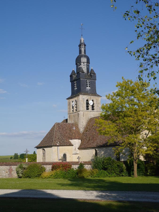 Bed and Breakfast Le Puits D'Angle Thibivillers Exterior foto
