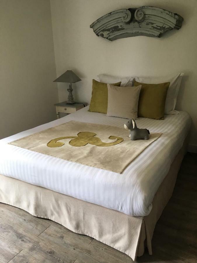 Bed and Breakfast Le Puits D'Angle Thibivillers Exterior foto