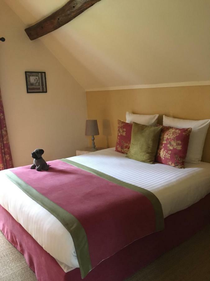 Bed and Breakfast Le Puits D'Angle Thibivillers Exterior foto